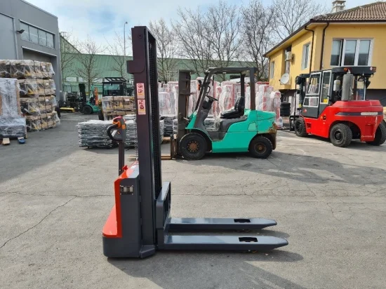 LIFTEX Dynamic 1525D електрически стакер за хладилни помещения