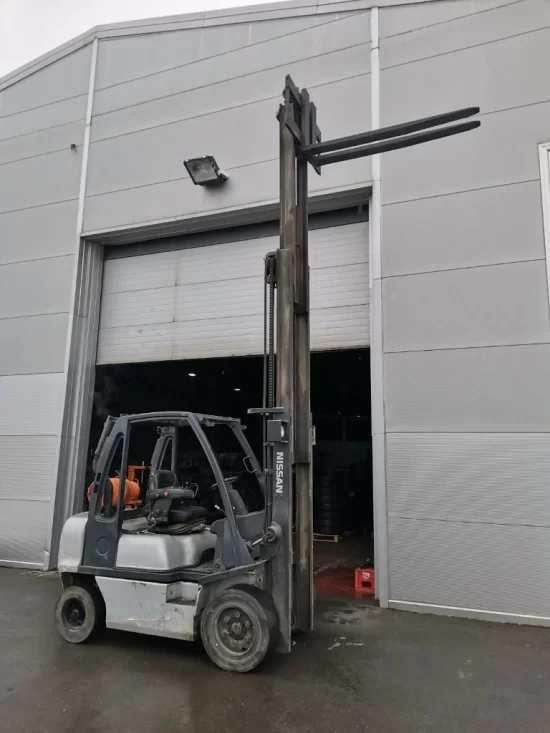 газокар NISSAN