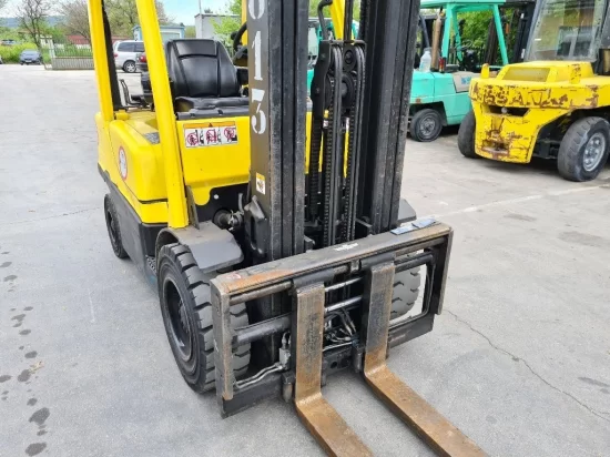 газокар HYSTER