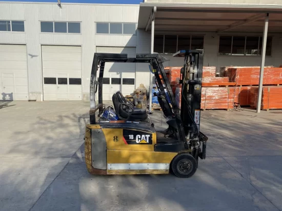 електрокар CATERPILLAR